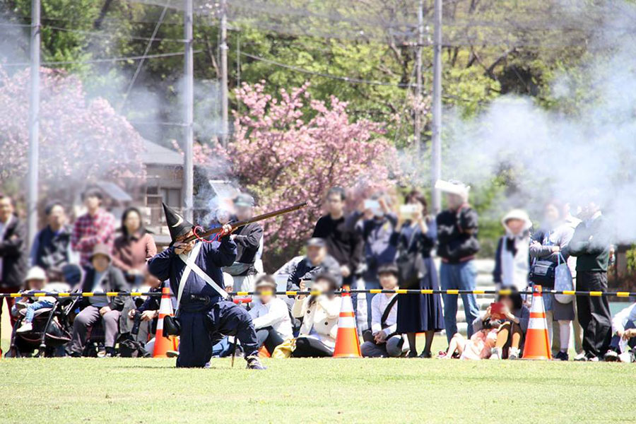 西洋流火術鉄砲隊保存会 射撃の様子